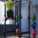 cage à squat avec barre de traction